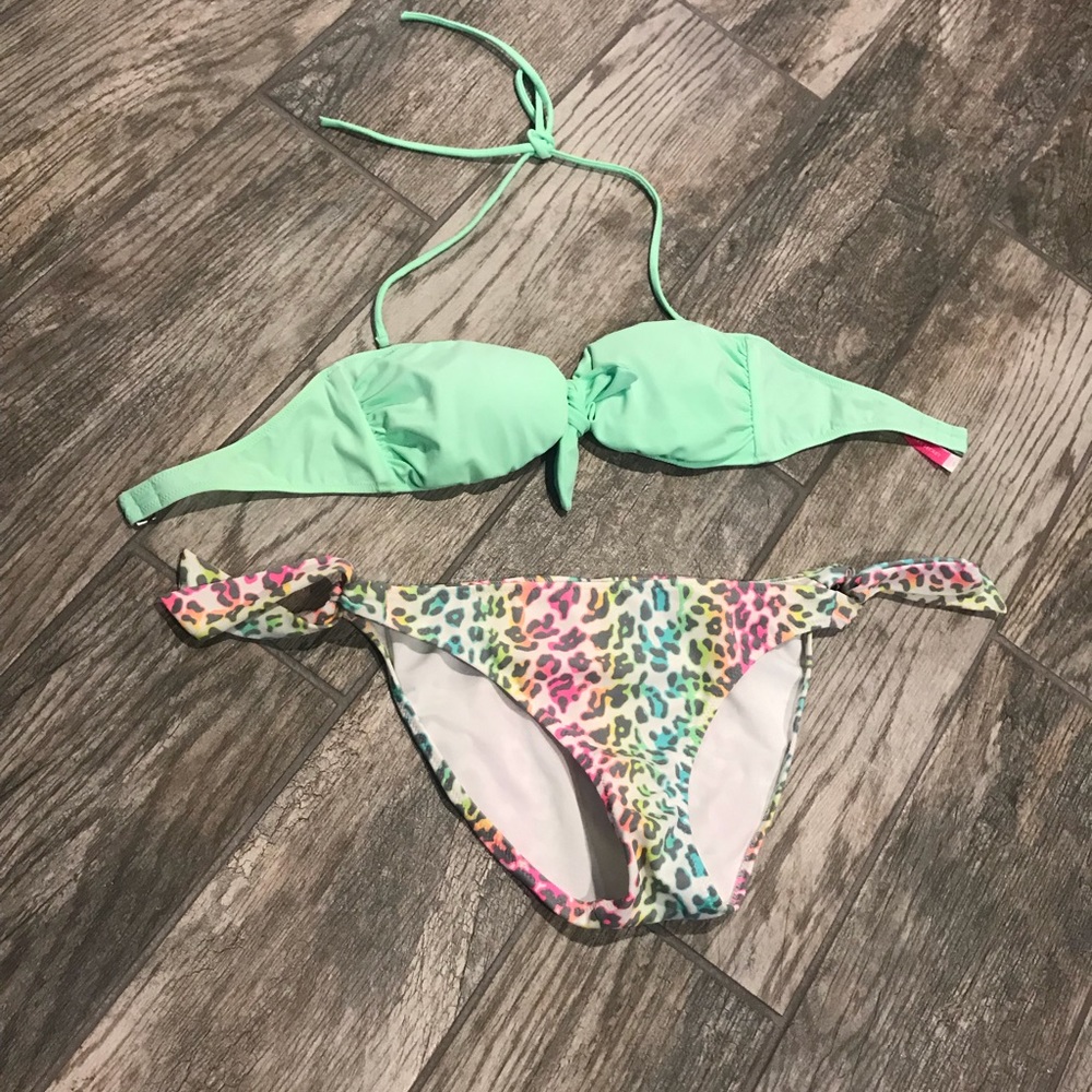 Victoria’s Secret mix and match bikini